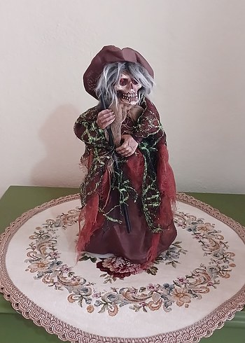 Bordo Karanlık Figürin ışıklı sesli - Görsel 3