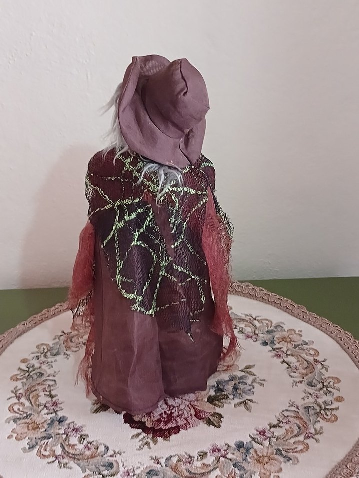 Bordo Karanlık Figürin ışıklı sesli - Görsel 2