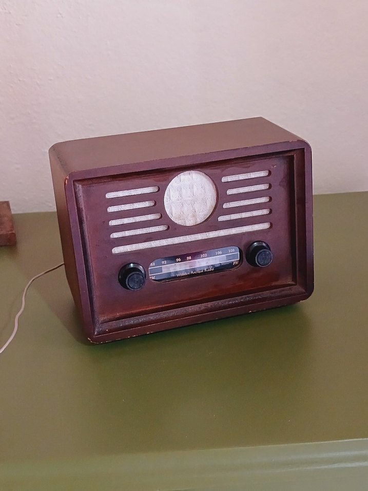 Kahverengi Ahşap Retro Müzik Sistemi - Görsel 3