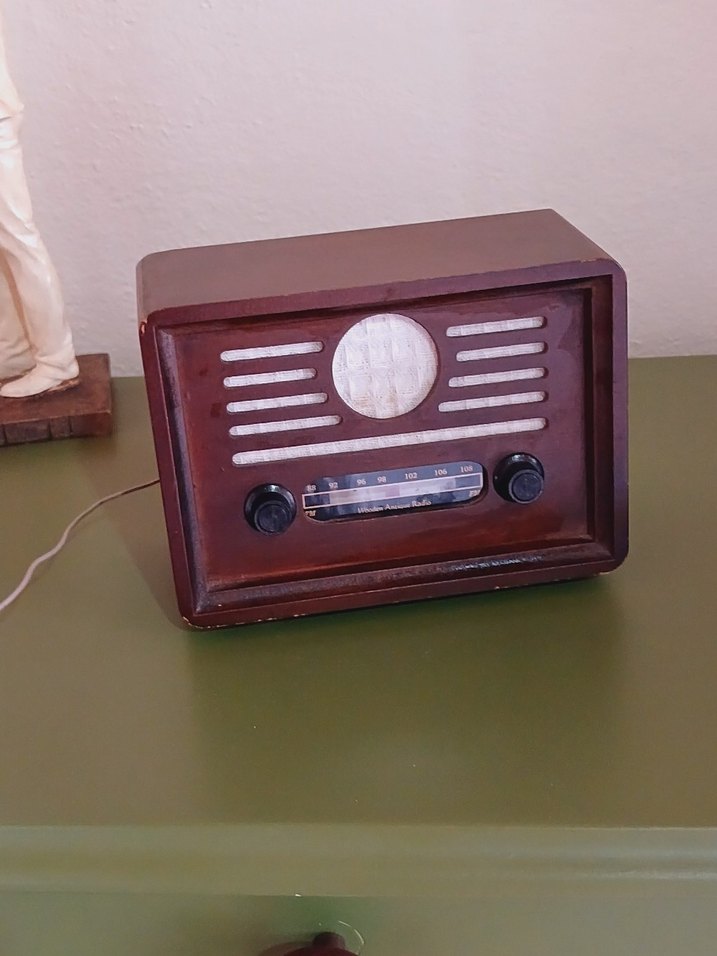 Kahverengi Ahşap Retro Müzik Sistemi - Görsel 4