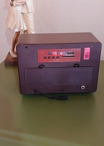 Kahverengi Retro Müzik Sistemi ahşap radyo - Görsel 3