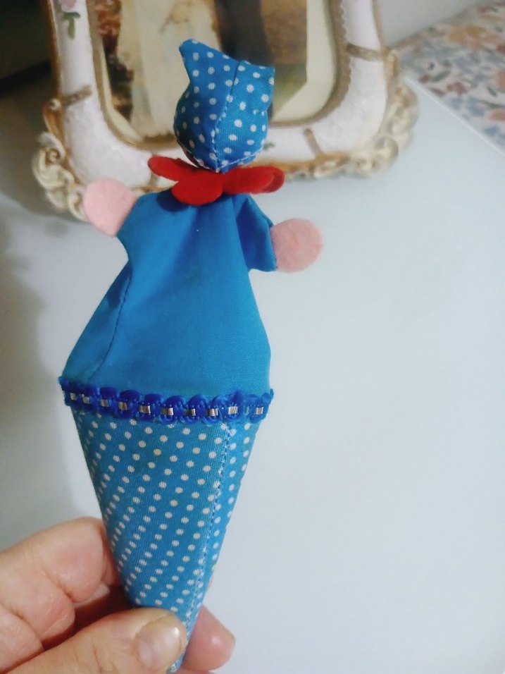 Mavi Renkli Ahşap Külah Bebek palyaço biblo - Görsel 2