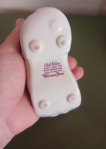 english damgalı ayakkapı biblo vazo - Görsel 3