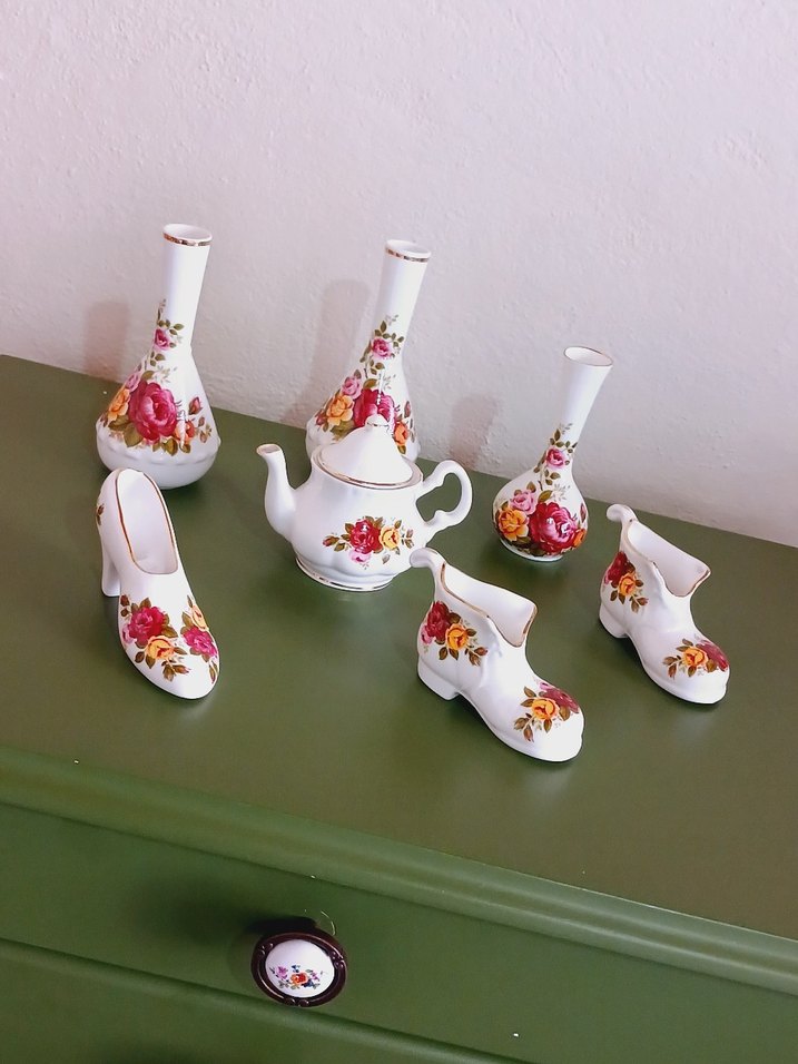 İngiliz  Biblo Seti - Görsel 3