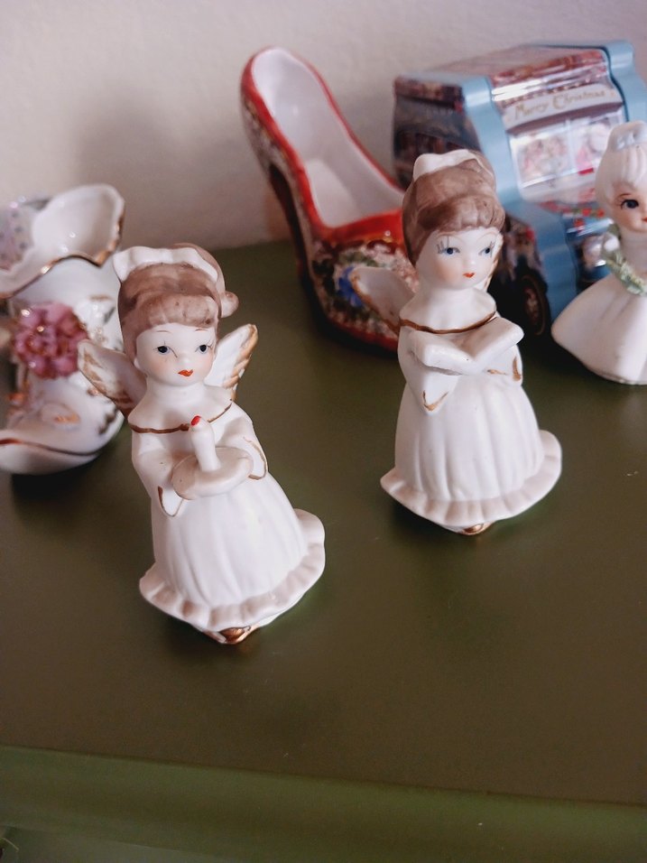 Beyaz Melek Figürinleri vintage porselen - Görsel 3