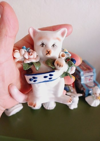 Pastel Renkli Beyaz Kedi Biblo - Görsel 2