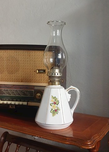 Beyaz Seramik Desenli Gaz Lambası
