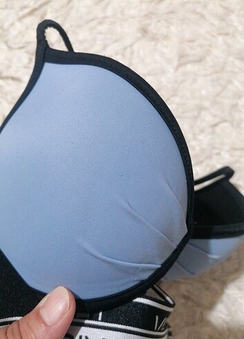 Victoria s Secret Bikini ustu