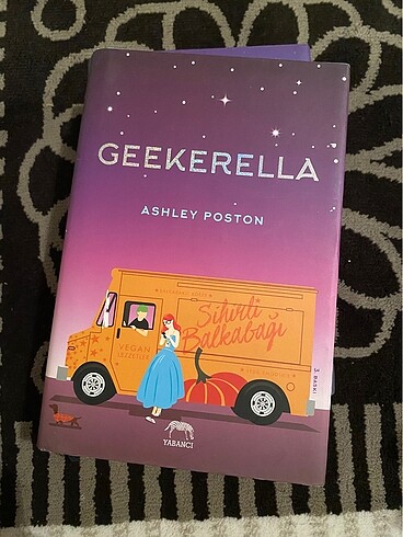  Beden Geekerella serisi