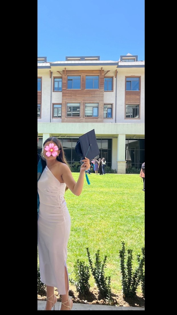 Beyaz Uzun Askılı Mezuniyet Elbisesi - Görsel 4