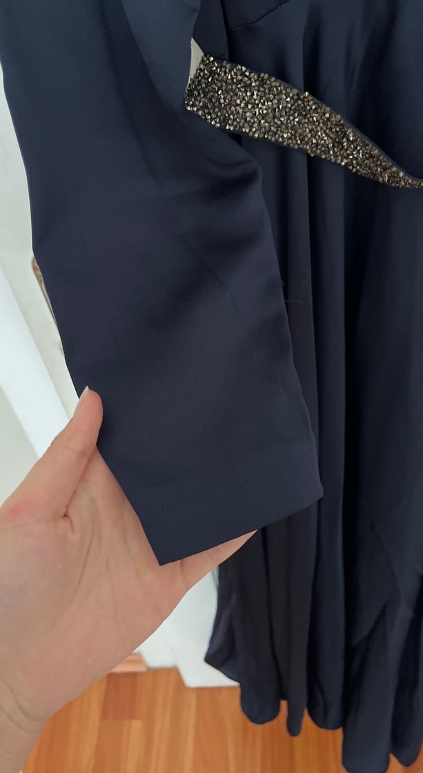 Navy Yüksek Yakalı Pilili Uzun Elbise - Görsel 4