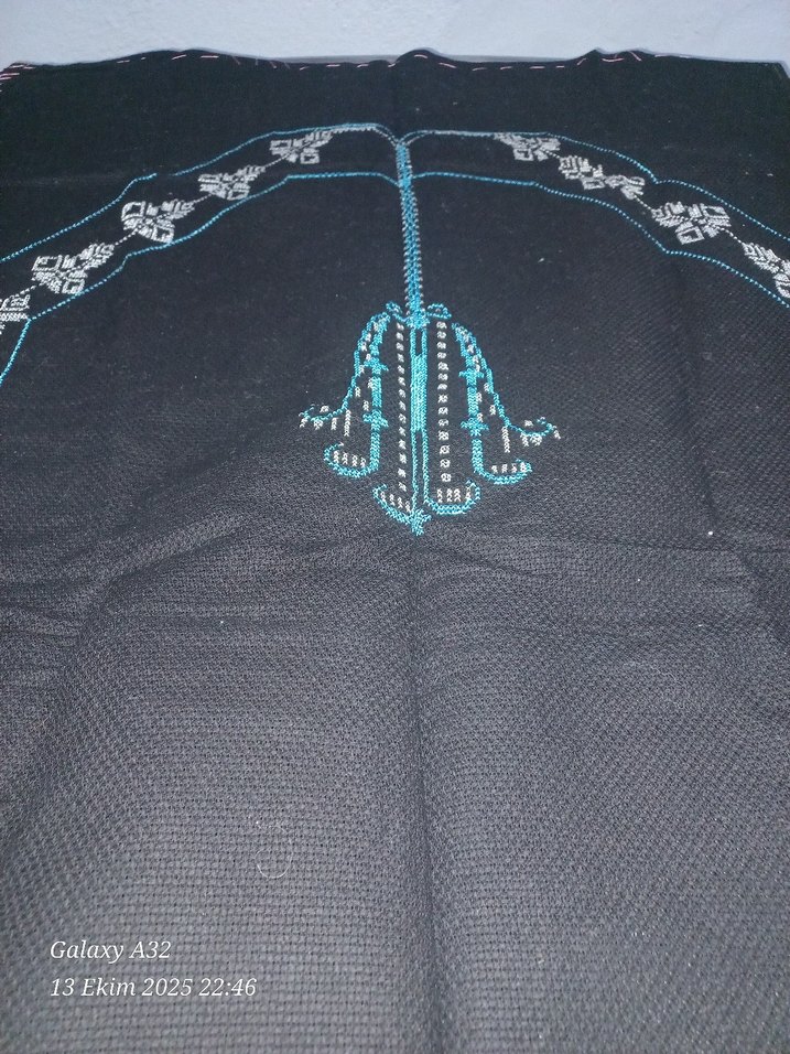 Etamin İşlemeli Seccade El emeğidir - Görsel 3