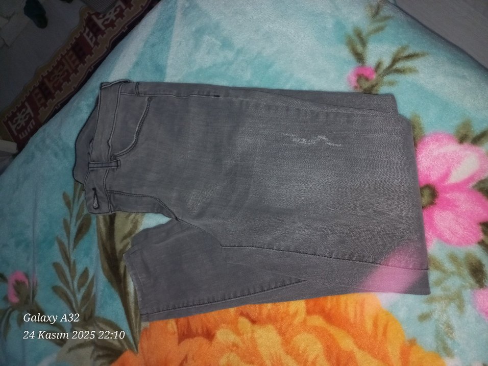 Gri Dar Kesim Kadın Kot Pantolon - Görsel 2