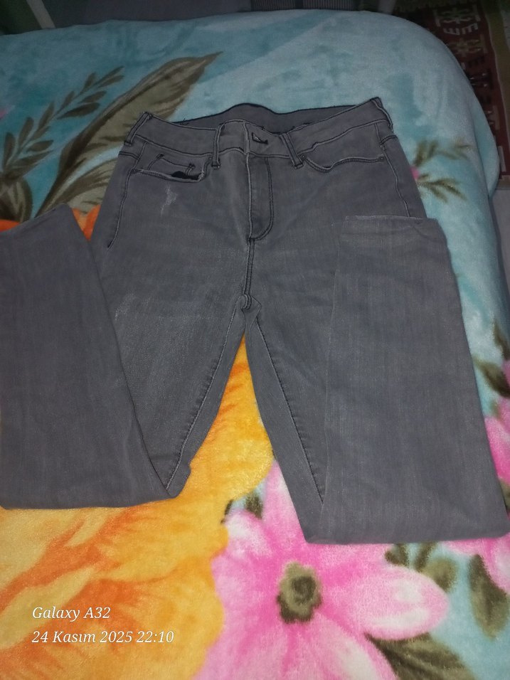 Gri Dar Kesim Kadın Kot Pantolon - Görsel 5