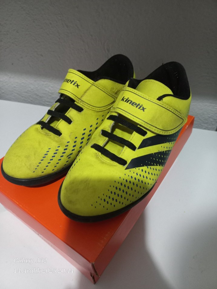 Erkek Çocuk Krampon Hali Saha Ayakkabı - Görsel 2