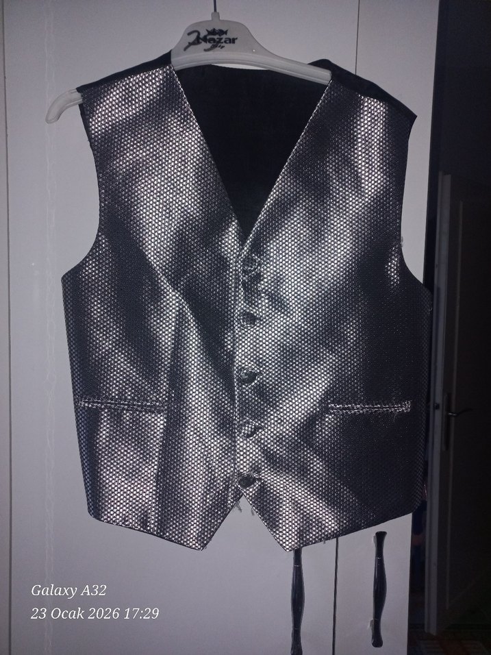 Erkek Çocuk Takim Yeleği Gümus - Görsel 3