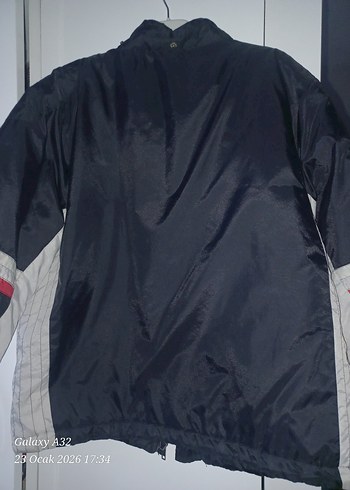 Erkek Çocuk Mont - Görsel 5