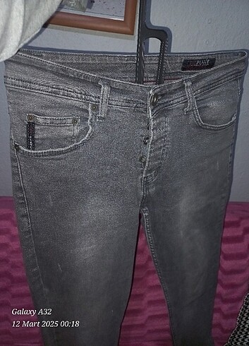 Erkek Jean Likrali Kot 33 beden