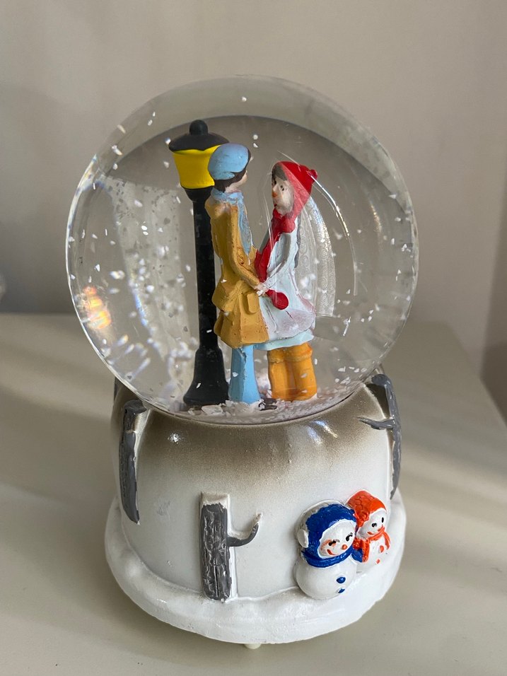 Beyaz Kar Temalı Renkli Kar Küresi - Görsel 3