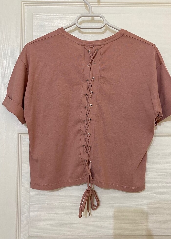 Arkası ipli t-shirt - Görsel 3
