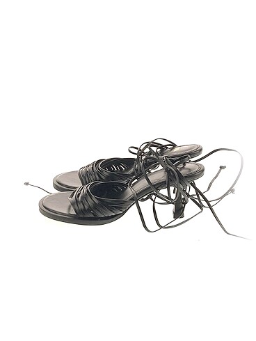 Zara Sandalet %70 İndirimli.