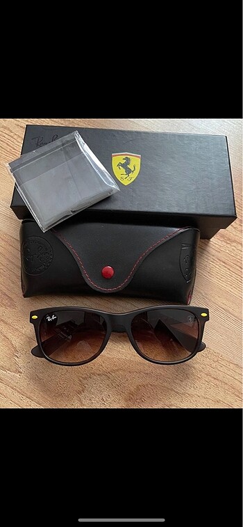 #rayban # gunesgözlüğü # ferrariserisi