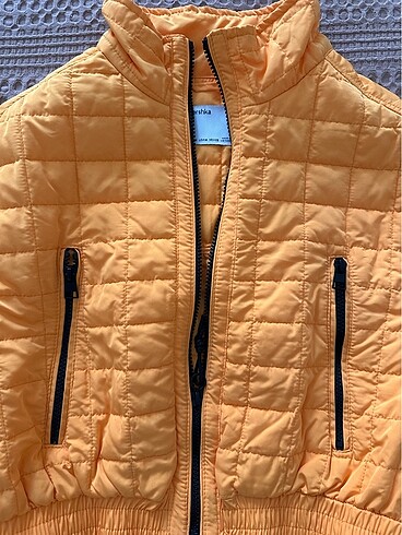 m Beden sarı Renk Bershka Kısa mont