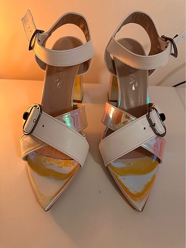 sedef suni deri sandalet stiletto