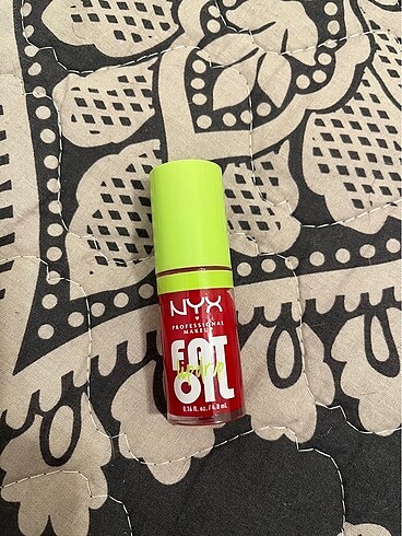 nyx fat oil newsfeed