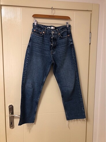 Mango Straight Jean