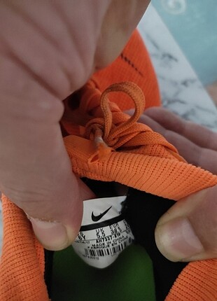 38.5 Beden turuncu Renk Orjinal Nike krampon