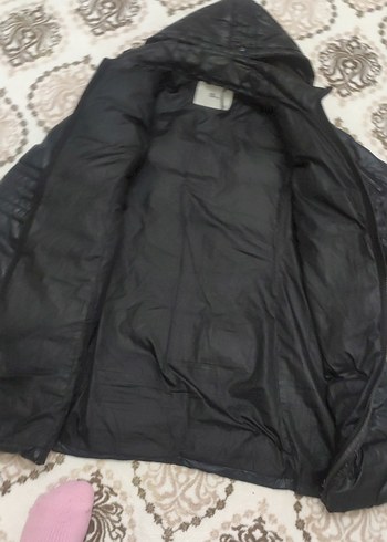 Siyah Kapüşonlu Kadın Kışlık Mont - Görsel 4