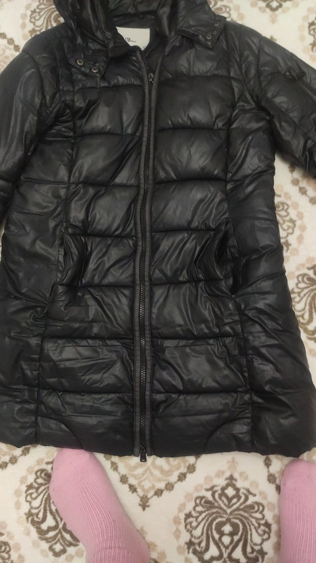 Siyah Kapüşonlu Kadın Kışlık Mont - Görsel 3