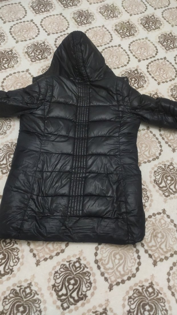 Siyah Kapüşonlu Kadın Kışlık Mont - Görsel 5