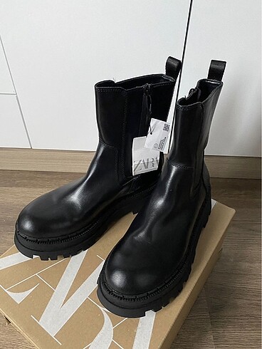 40 Beden siyah Renk Zara bot