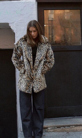 Zara leoparlı kürk