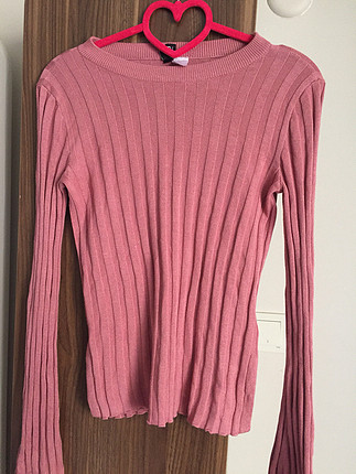H&M Ablama dar oldugu icin satıyor hic giymedi