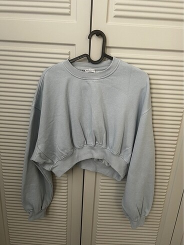 Zara Sweatshirt