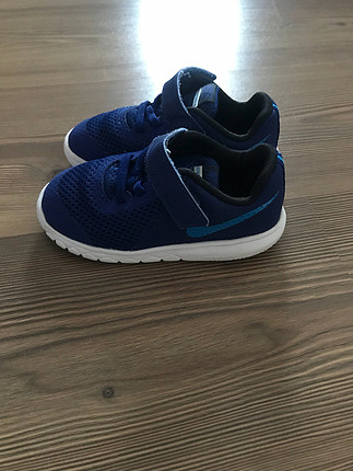 25 numara nike spor ayakkabı