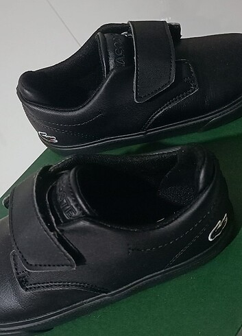 26 Beden siyah Renk LACOSTE ÇOCUK AYAKKABI