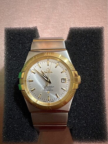 Omega saat