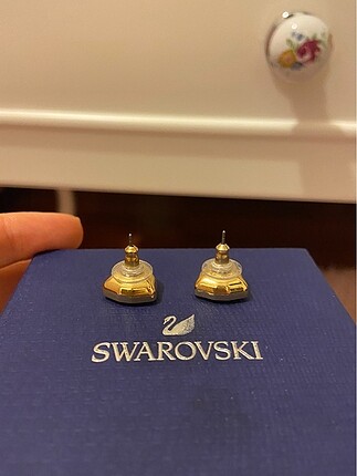  Beden altın Renk Swarovski küpe