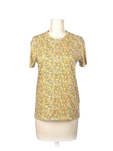 PreLoved T-shirt %70 İndirimli.