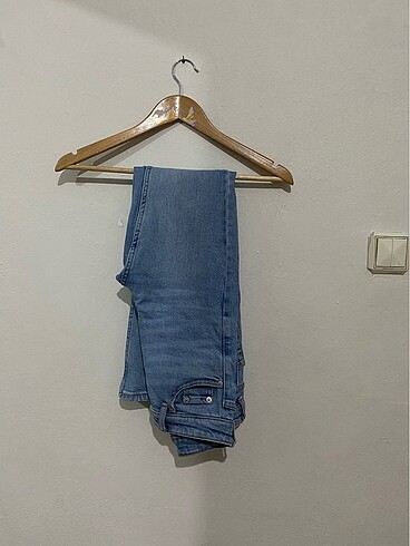 Jeans pull and bear