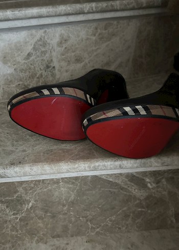 Siyah Tokalı Kareli Yüksek Topuklu Stiletto - Görsel 4