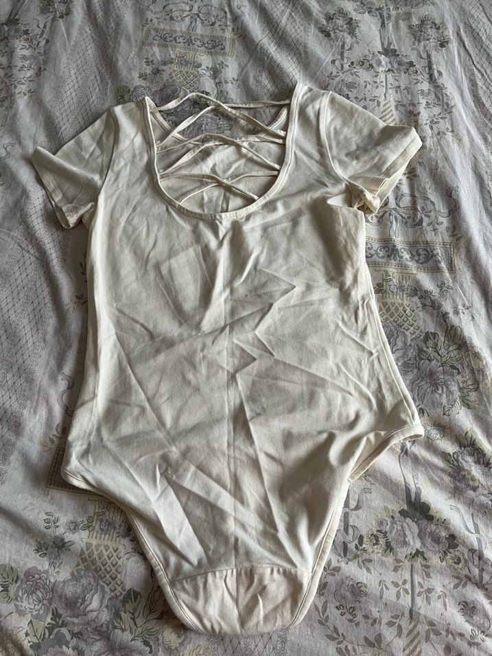 Kısa Kollu krem çıtçıtlı Body - Görsel 2