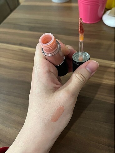 MAC Mac likit gloss