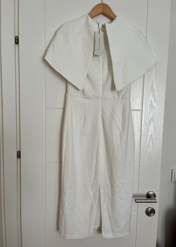 Kısa Kollu Straplez Midi Düğün Elbisesi - Görsel 4