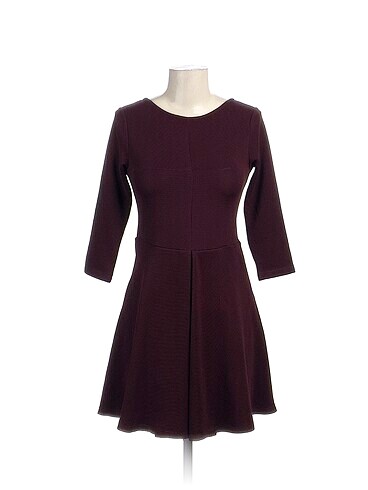 PreLoved Kısa Elbise %70 İndirimli.