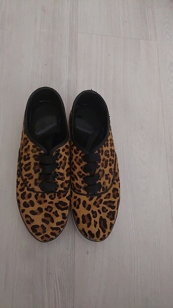39 Beden Stradivarius ayakkbi